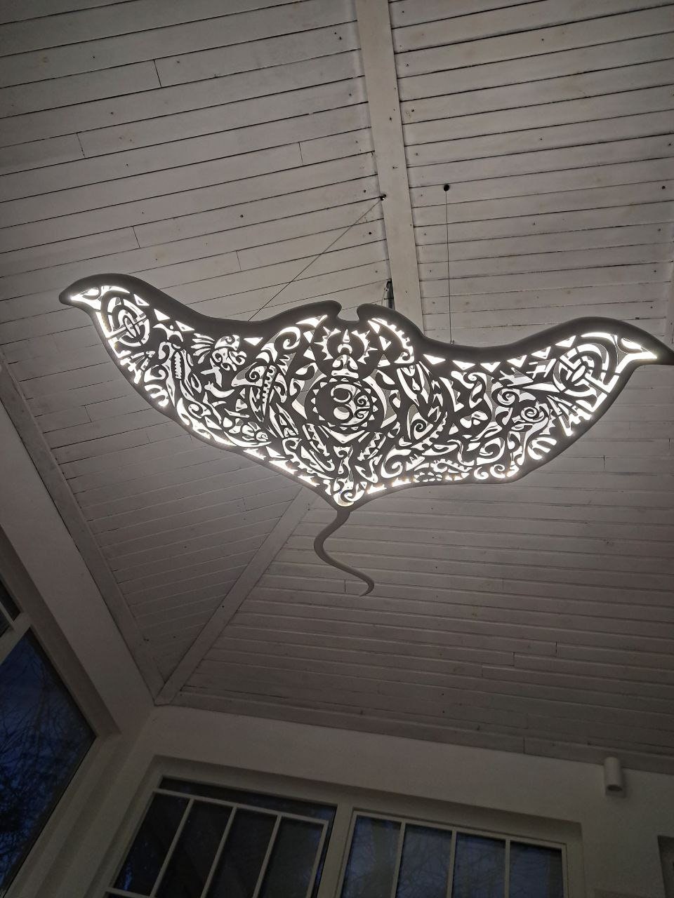 40 inches Manta ray ceiling chandelier in Maori surf style