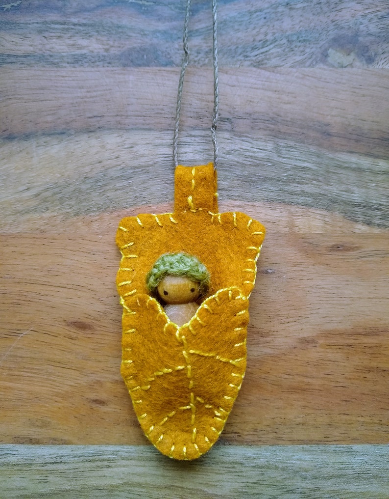 Elm Leaf Baby Peg Doll Necklace
