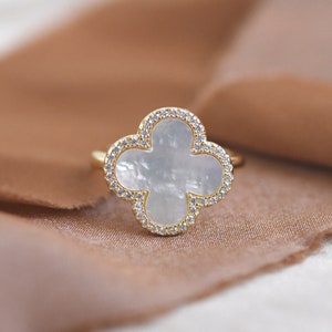 925 Silver Mother of Pearl Adjustable ring.