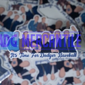 DOD28 Vin Scully Homenaje "Es hora del béisbol de los Dodgers" Pegatina de los Dodgers