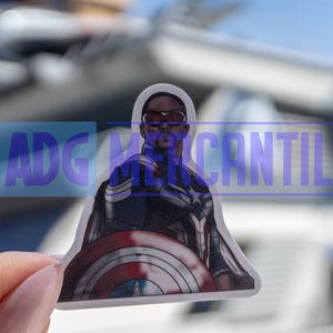 Adesivo Marvel M92 Sam Wilson Capitan America Brave New World