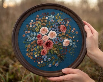 Vintage style framed bouquet embroidery|3D Floral embroidery |Delicate hand embroidery| Cottage core decor| Finished and framed embroidery