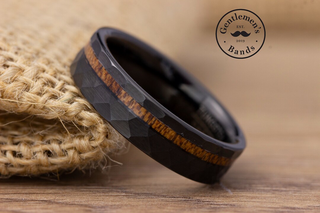 Hammered black wedding band deals