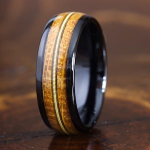 Anillo de boda para hombre hecho con cuerdas de guitarra, anillo de boda hecho con barril de whisky, anillo de boda para hombre, anillo de boda hecho con whisky, anillo de boda para hombre, anillo de cuerdas de guitarra