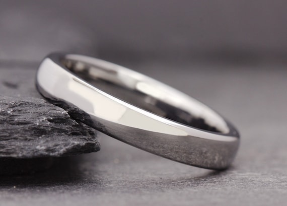 Mens Silver Tungsten Wedding Band, Polished Wedding Ring, Guys - Main Image