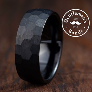 Black Hammered Brushed Wedding Ring, Men&#39;s Black Wedding Band, Men&#39;s Black Ring, Faceted Ring, Manly Ring, Engagement Ring, Guy Promise Ring