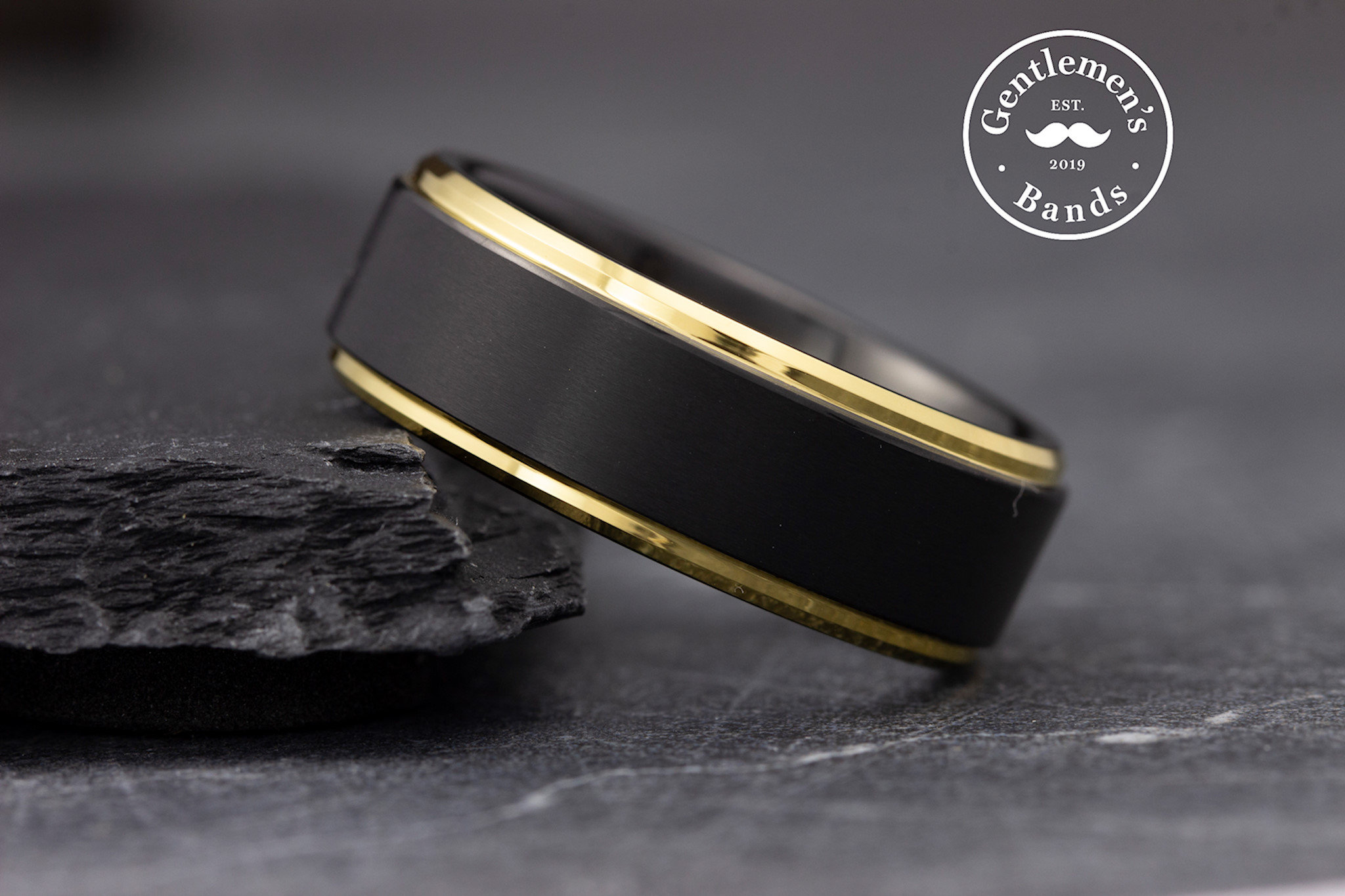 men-s-black-and-gold-wedding-ring-brushed-wedding-ring-mens-wedding