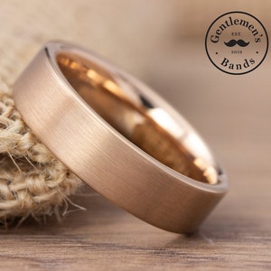 Aliança de casamento em ouro rosa escovado, aliança masculina, aliança de casamento em ouro rosa escovado, aliança de casamento em tungstênio, anel simples de ouro rosa e tungstênio