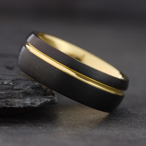 Herren gebürstet Schwarz Wolframring, Herren Schwarz und Gold Ehering, Ehering, Herren Schwarz Ehering, Gold Wolframring
