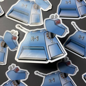 Pegatina brillante de K-9 / Doctor Who, regalo de Whovian, pegatina para portátil nerd, arte de la Tardis, arte de Dr Who, aventuras de Sarah Jane, perro robot, arte de ciencia ficción