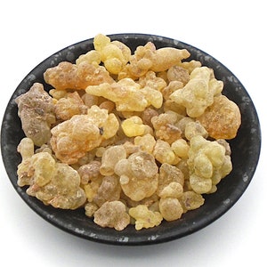 Omani Frankincense Resin Tears: Boswellia Sacra, Smudging & Purification