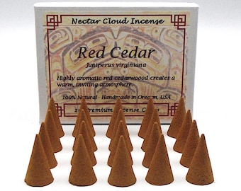 Conos de incienso de cedro rojo: aroma aromático artesanal para fogata.