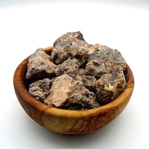 Black Frankincense Resin: Boswellia Neglecta, Smudging & Purification