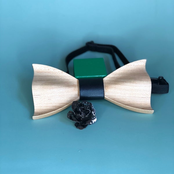 Wooden Bow Tie Wedding, Wood Lapel Pin, Wood Bow Tie, groomsman Oversized Gift Bowtie, Large Bow Tie, Gift For Him Wood Bowtie.