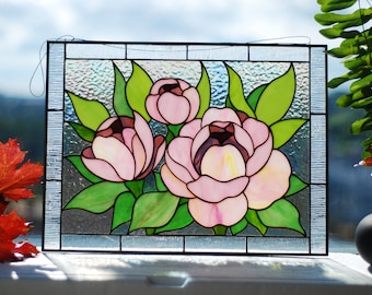 Panel de vidrieras con diseño de peonías rosas, adornos florales hechos a mano para ventanas, 29 x 39 cm, regalo único para mamá, arte en vidrieras personalizado.