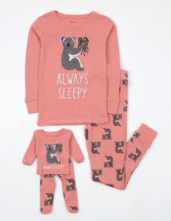 Little girls pajama set and doll pajamas Kleding Unisex kinderkleding Pyjamas & Badjassen Pyjama size 5T 