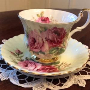 Rare Royal Albert Green Teacup, 20th Anniversary Gift,Highly Collectible Teacup, American Beauty Green