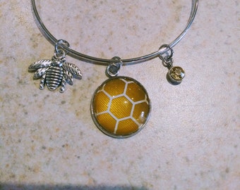Outlander Inspired, Bee Jewelry, Charm Bracelet, Bee Bracelet, Bee Gifts, Honeycomb bracelet