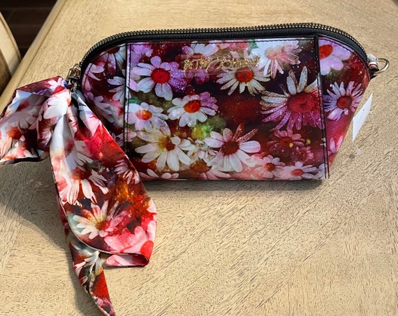 Betsey johnson shop floral crossbody