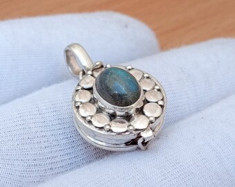 Poison Box Pendant 925 Sterling Silver Hidden Box Necklace Labradorite Oval Gemstone Vintage Style Secret Box in Pendant,