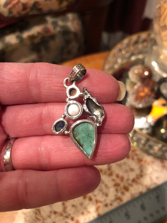 Solid. Sterling Couch Shell Pendant & Multi-gemst… - image 4
