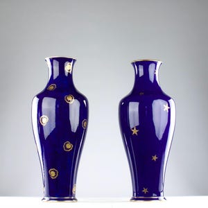 Manufacture de Sèvres Porcelain Tall Vases (60cm), Cobalt Blue with Gilt, Water Lily & Snowflake, France 1900s