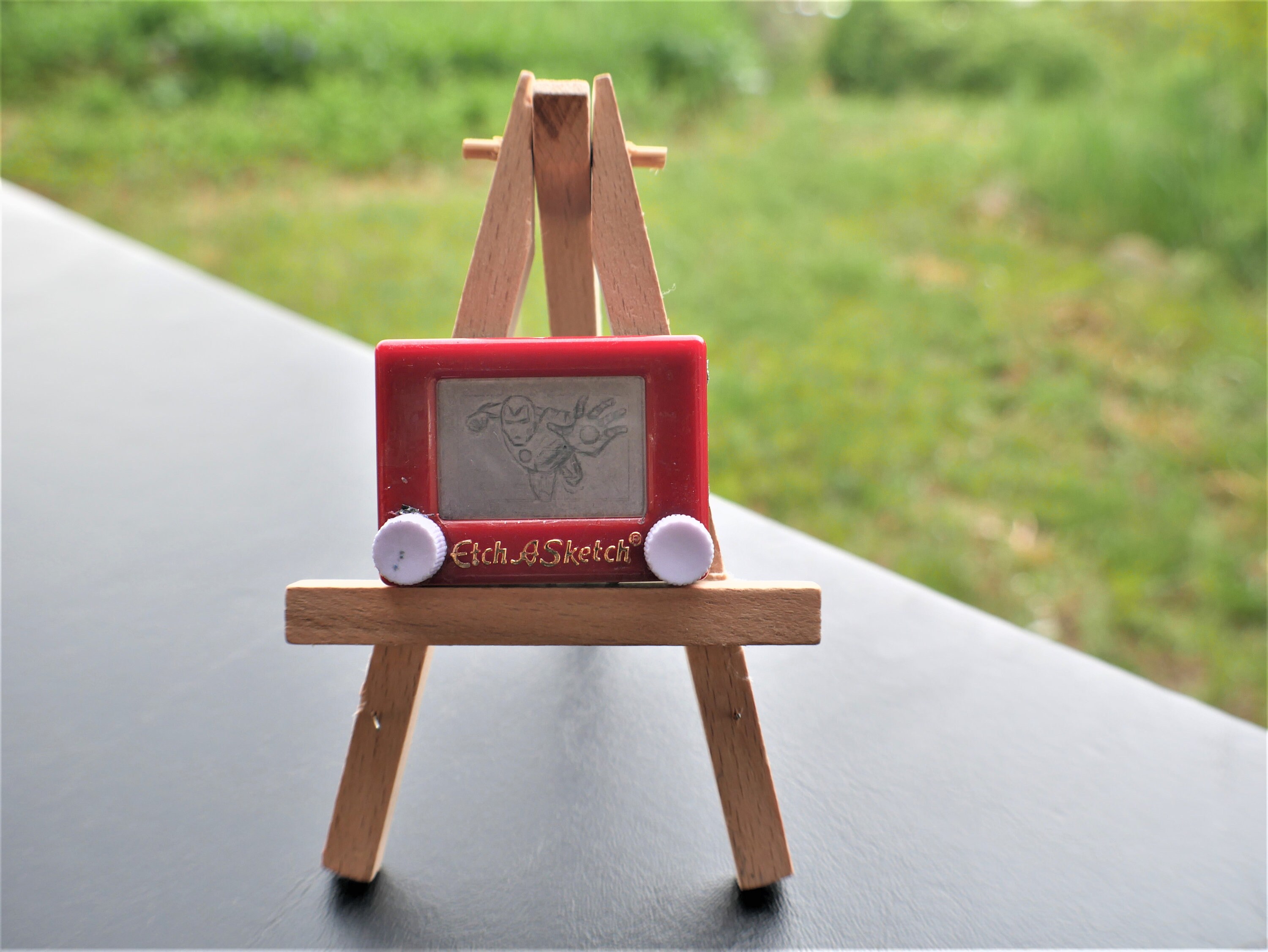 etch a sketch man etch a sketch man
