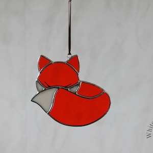 Stained Glass Suncatcher/Window Hanger Curled Up Fox Wildlife Ornament Gift/Home Decoration