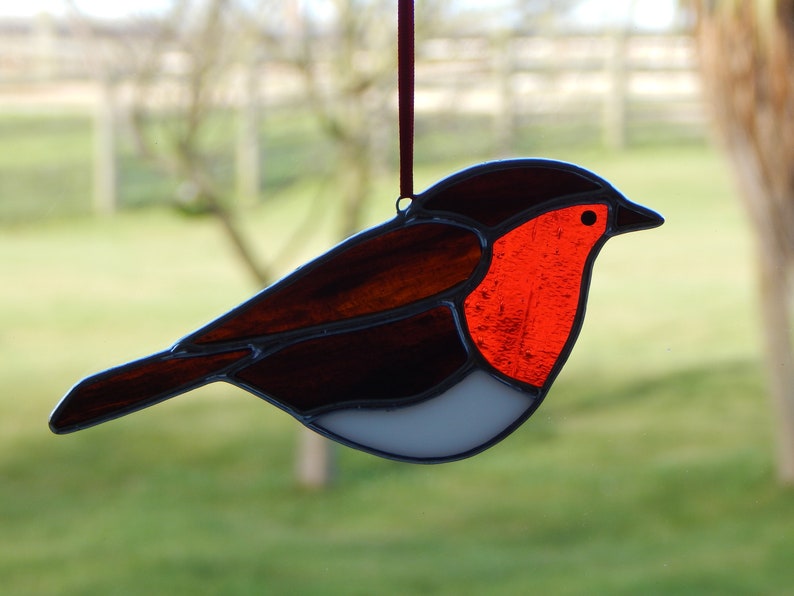 Stained Glass Suncatcher/Window Hanger Robin British Birds Ornament Gift/Home Decoration image 4