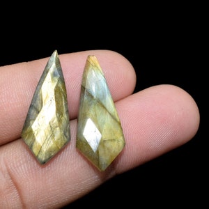 Labradorite Faceted Pear Shape Briolettes,Labradorite Long Pear Beads,12x27mmTeardrop Briolettes,Gemstone Briolettes,Fancy Shape Briolettes