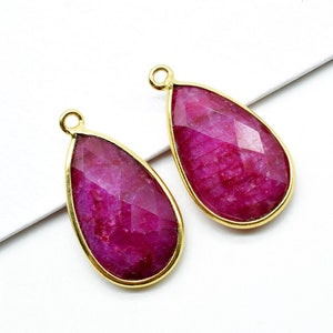 Ruby 12x20mm Pear shape charm,Ruby Pear Shape Bezel ConnectorGold Plated,Ruby Connector,Single Bail Connector,Jewelry Supply,Bezel Set Charm