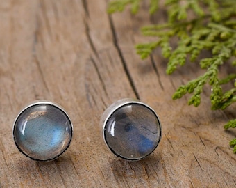 blue labradorite stud earring,labradorite Stud,Friend gfit,Dainty stud,Blue flashy stud,Bridesmaid gift,Delicate ,Handmade,Flashy Blue Stone