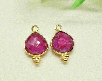 Natürliche Rubin 10 mm Herz Lünette Charme, Edelstein-Anschluss-Anhänger, Station Bezel Link Lieferungen, Herzform Anhänger, Rubin Herz Schmuck machen
