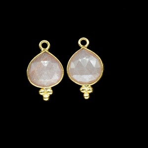 Peach Moonstone 10mm Heart Bezel charms,Gemstone Connector Pendants,Station Bezel Link Supplies,Heart Shape PendantMoonstone Jewelry Making