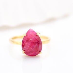 Genuine ruby ring,July Birthstone ring,prong ring,pear ring,Gemstone ring,summer ring,cocktail ring,bridal jewelry,red ring,anniversary gift