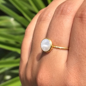 Tiny fresh pearl ring, small june birthstone ring,white stone ring,pearl Stacking Ring,dainty pearl,tiny pearl ring,gift,round pearl ring