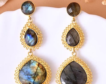 Pendiente de labradorita natural/pendiente chapado en oro/joyería de labradorita/pendiente de labradorita con destellos azules/pendiente hecho a mano/pendiente de novia/regalo