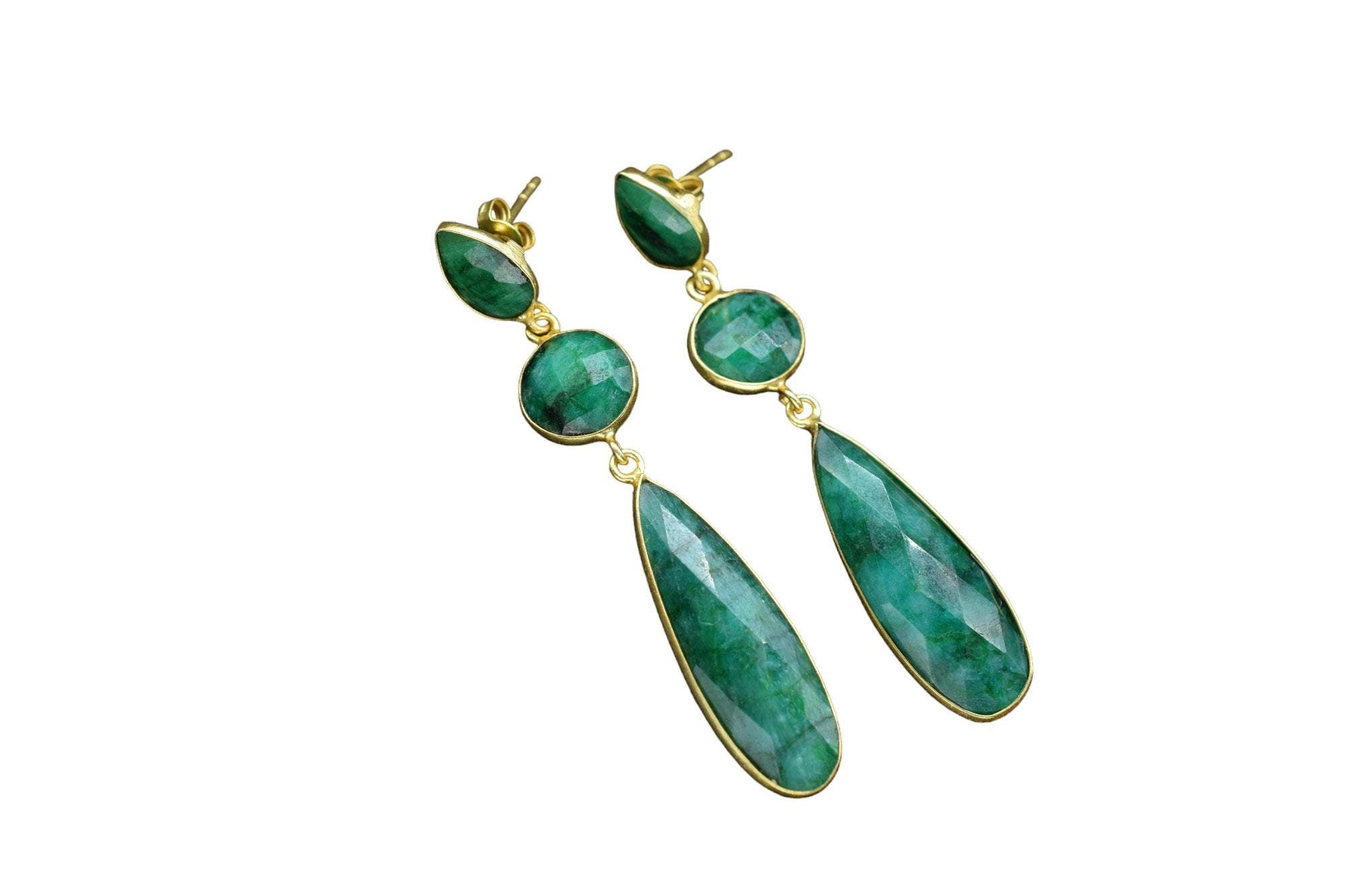 Boucles d'oreilles Carador pendantes goutte or jaune 375/000 et emeraude