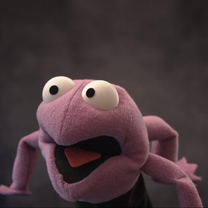 ¡Schnurbs! ¡Marionetas de tamaño reducido! Rana (morada)