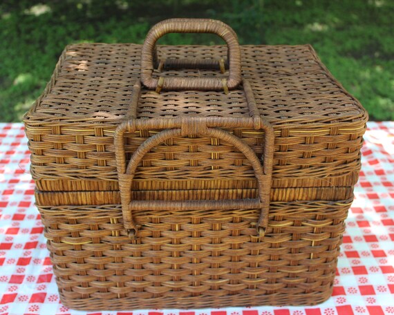 Vintage Wicker Picnic Basket - Vintage Picnic Bask