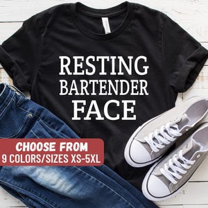 Camiseta de Barman, Camiseta Divertida de Barman, Camiseta Engraçada de Barman, Presente para Barman, Camiseta para Beber, Camiseta com a Cara de Barman em Repouso