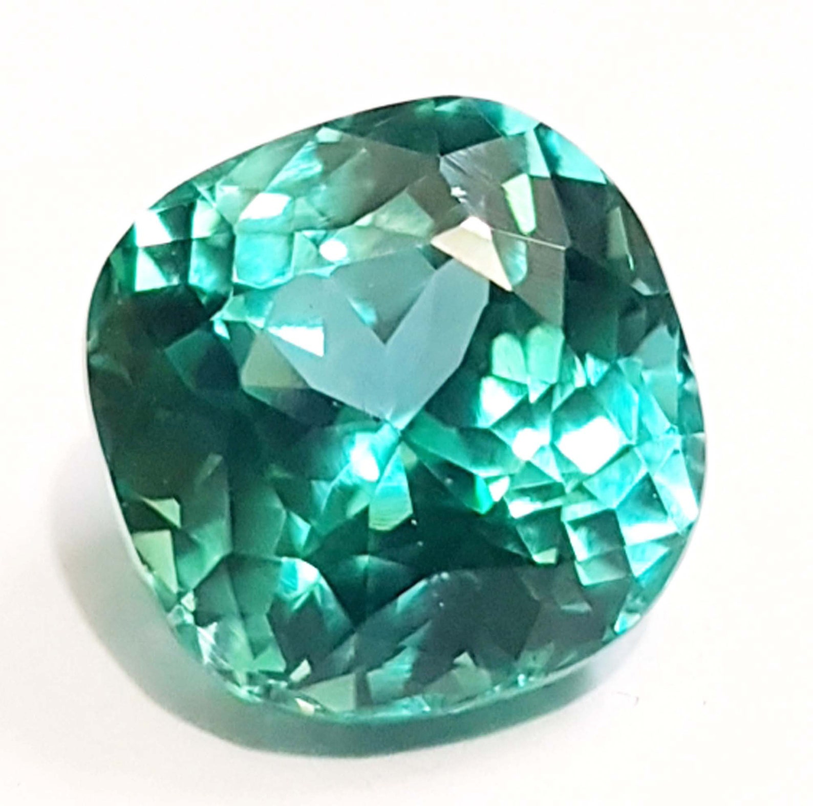 12.10 Carat Natural Bi-color Sapphire Certified Blue Green - Etsy UK
