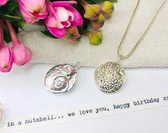 Hallmarked Sterling Silver Fossil Shell Pendant Necklace