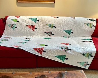READY to SHIP! Finished Modern Handmade Christmas Tree Quilt 64"x74" Throw Couch Quilt Wall Hanging Red Snowflake backing