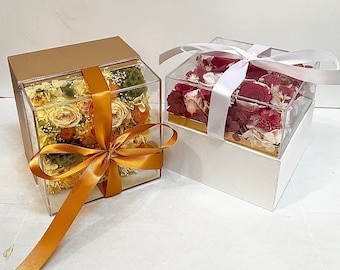 Preserved Red Rose Gift Box, Luxury Rose Flower Arrangement, Forever Rose Bridesmaid Gift, Gift for her, Long Lasting Infinity Roses