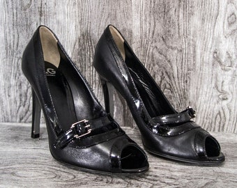 Schoenen damesschoenen Pumps Dolce & Gabbana rode slangenhuid met zwarte lint gluren teen pomp sz 36 schoenen 