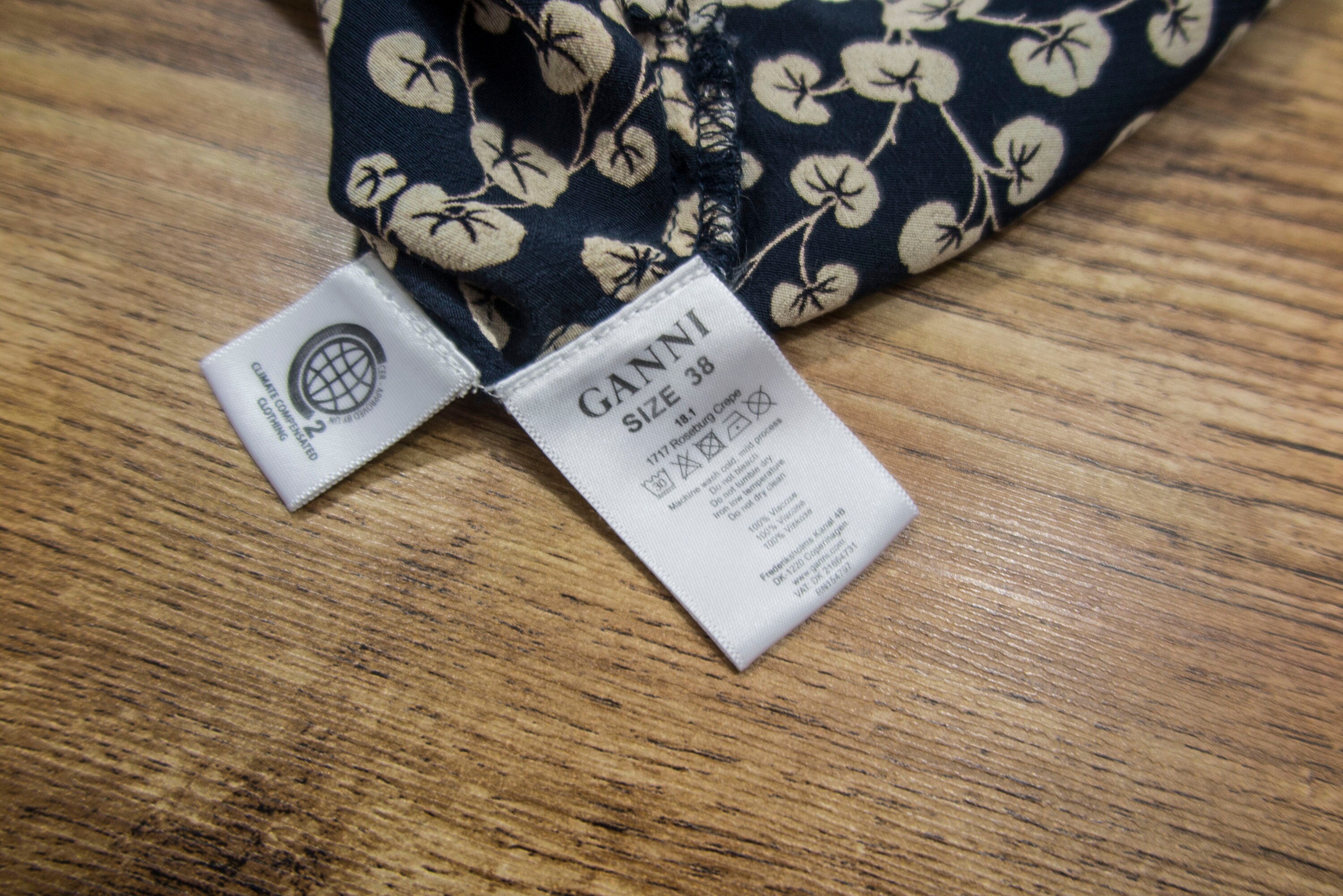 GANNI ローズバーグ クレープ ネイビー シャツ トップ ブラウス GANNI ローズバーグ クレープ ネイビー シャツ トップ ブラウス