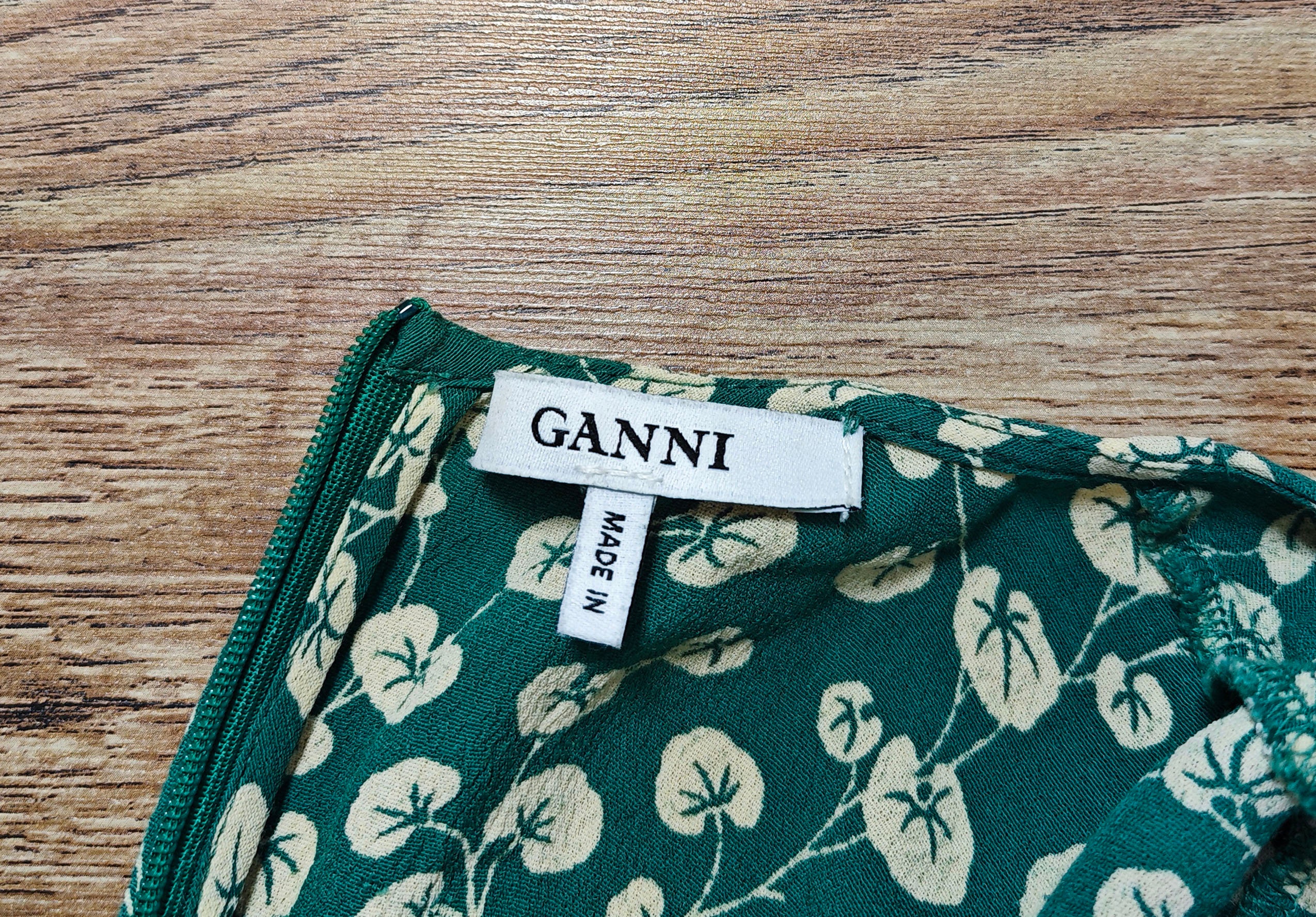 GANNI Dalton Crepe Floral Green Dress Knee Length Leaf Pattern Size 36 - Etsy GANNI Dalton Crepe Floral Green Dress Knee Length Leaf Pattern Size 36 - Etsy