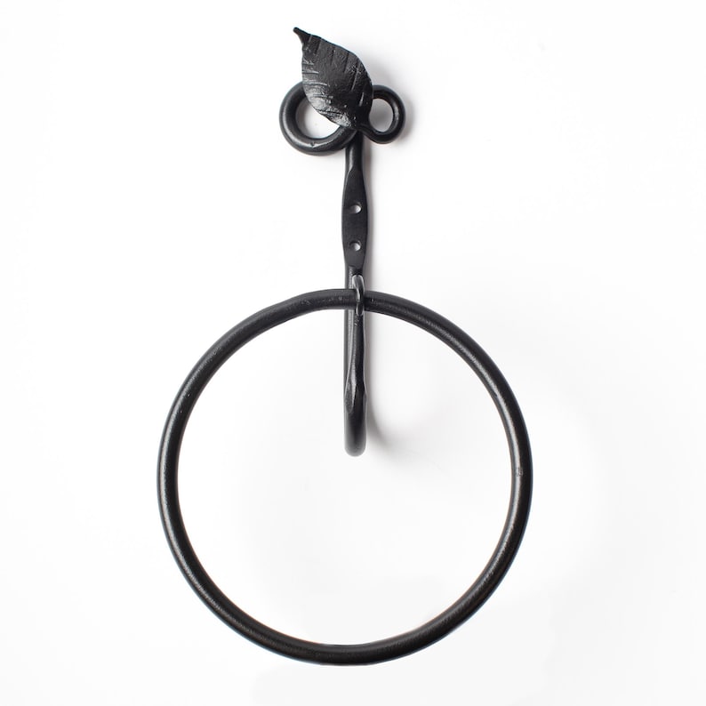 Leaf Iron Towel Ring - Thumbnail 2