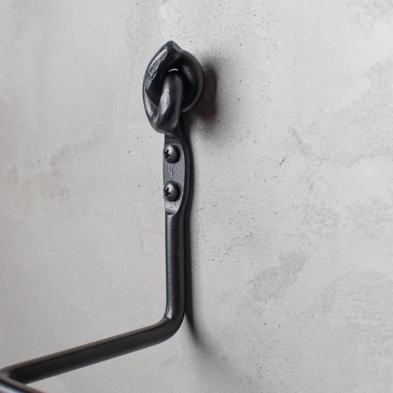 Urban Forge Knot Iron Toilet Paper Holder - Thumbnail 4